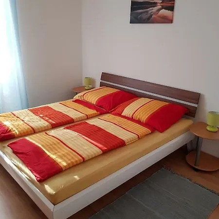 Pavlo Apartment *
